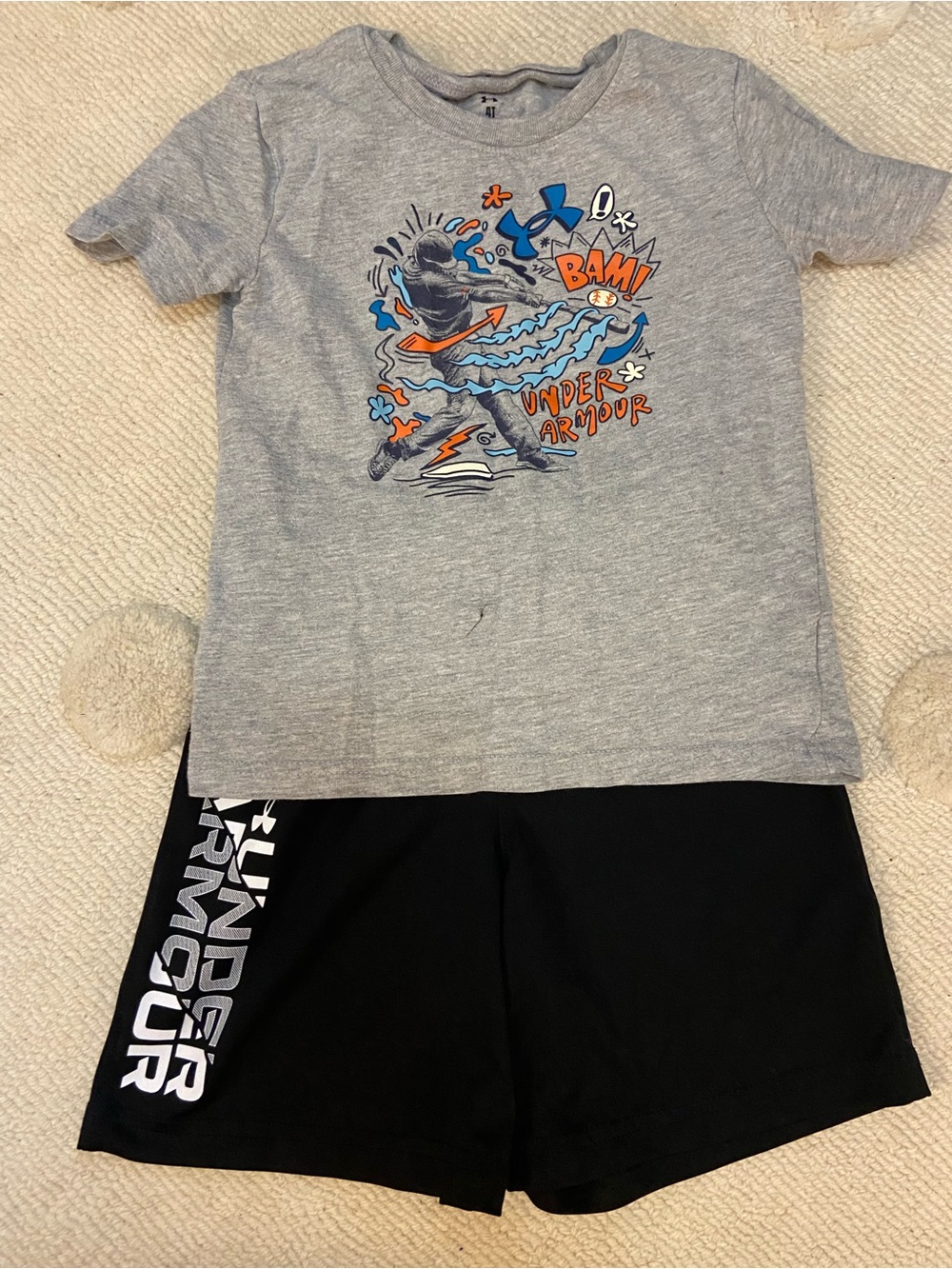 Under Armour Gray Graphic Tee with Black Logo Shorts